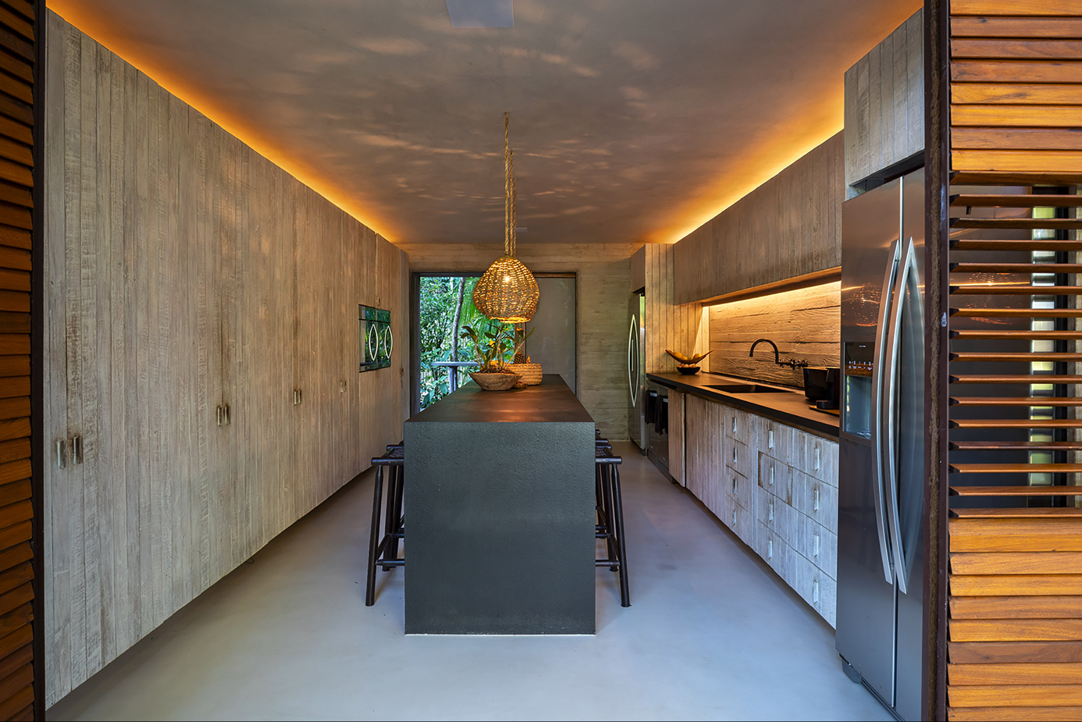  Seafront house by Marcio Kogan with seamless integration to the landscape - 物件實景