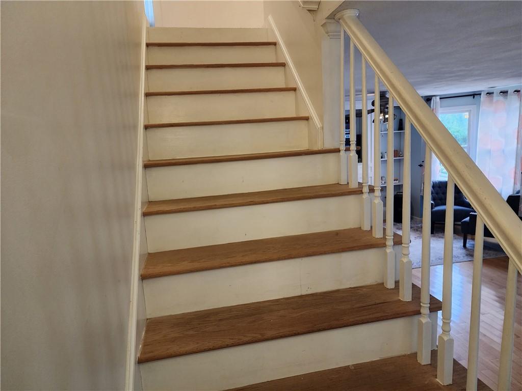 North Providence, Rhode Island, 02904, United States, 3 Bedrooms Bedrooms, ,3 BathroomsBathrooms,Residential,For Sale,1930462