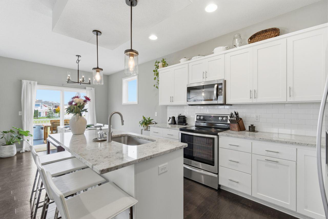 Maple Grove, Minnesota, 55369, United States, 3 Bedrooms Bedrooms, ,3 BathroomsBathrooms,Residential,For Sale,1970604