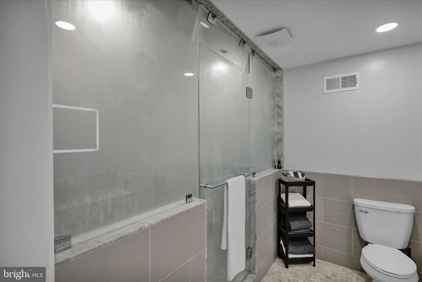 Gilbertsville, Pennsylvania, 19525, United States, 3 Bedrooms Bedrooms, ,3 BathroomsBathrooms,Residential,For Sale,2002052