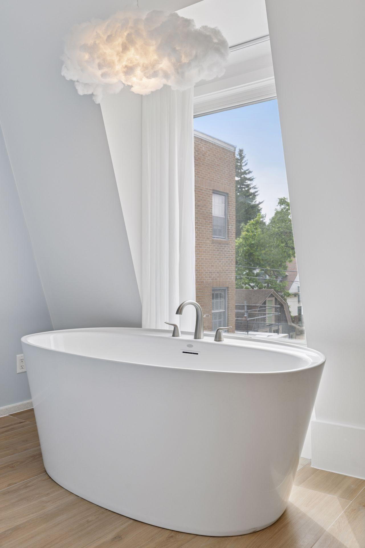 Minneapolis, Minnesota, 55408, United States, 4 Bedrooms Bedrooms, ,3 BathroomsBathrooms,Residential,For Sale,1938866