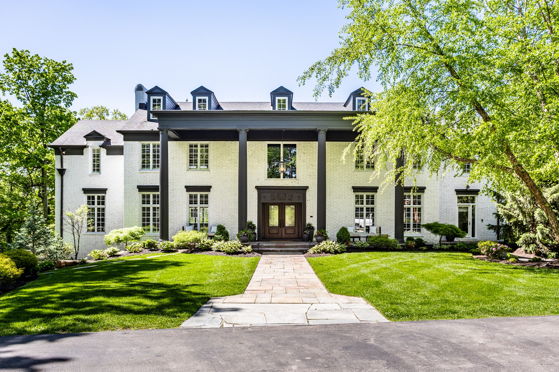  Distinguished Home Situated on a Premium Lot - 物件實景