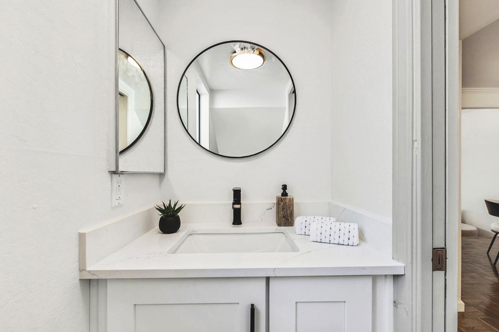 Hayward, California, 94541, United States, 2 Bedrooms Bedrooms, ,2 BathroomsBathrooms,Residential,For Sale,2012744