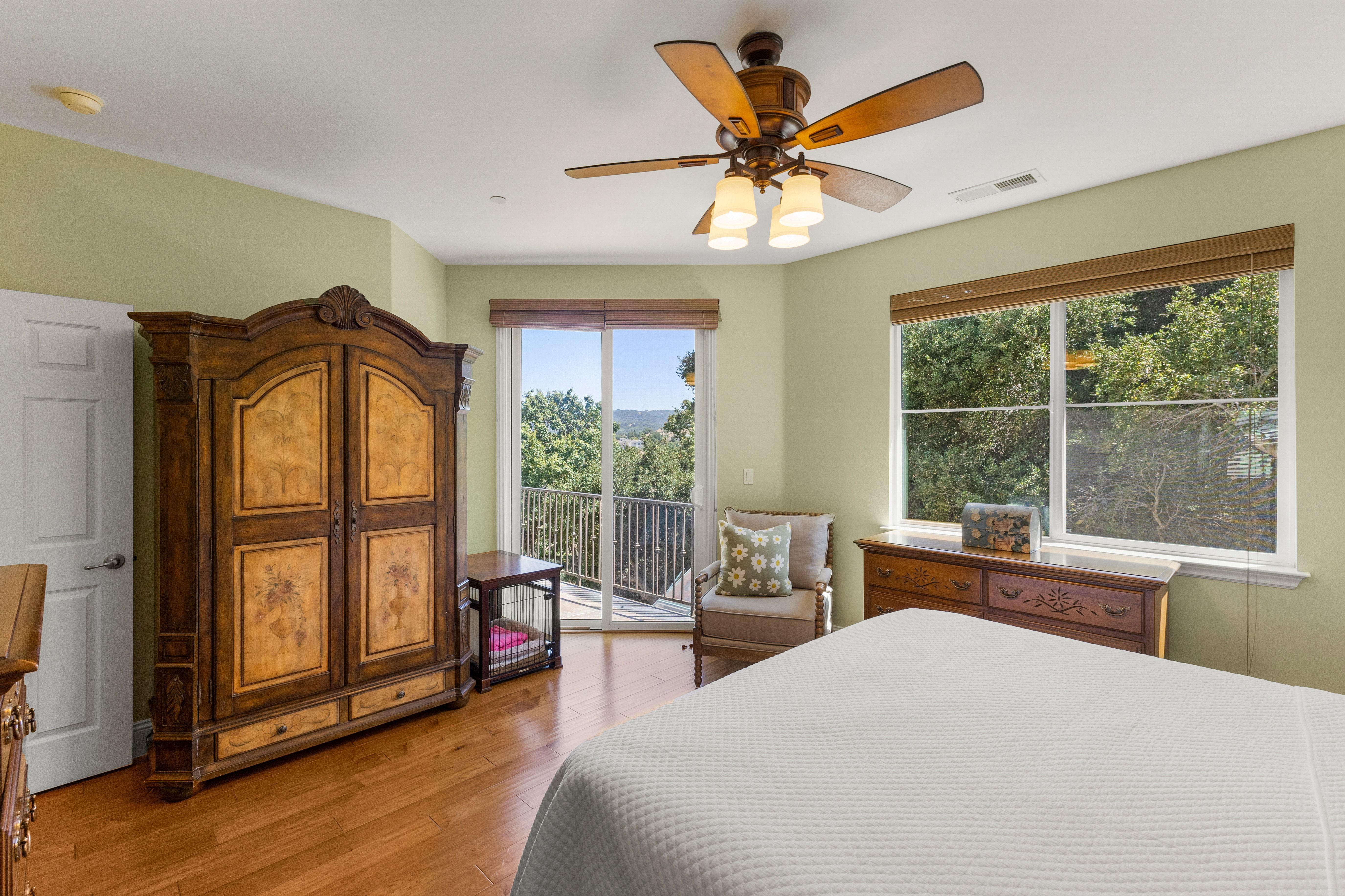  Custom Home on a Spectacular View Lot with Majestic Heritage Oak - 物件實景