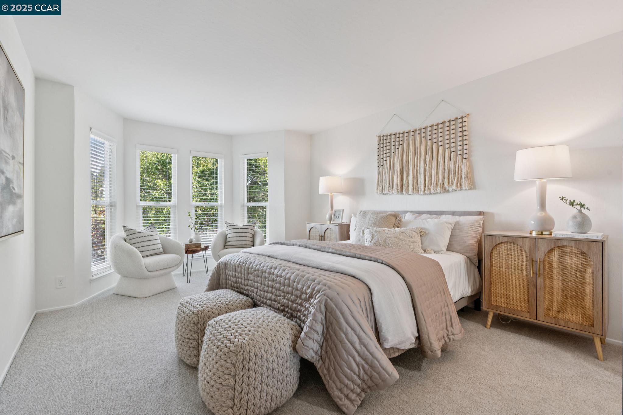 Oakland, California, 94610, United States, 2 Bedrooms Bedrooms, ,2 BathroomsBathrooms,Residential,For Sale,1984718