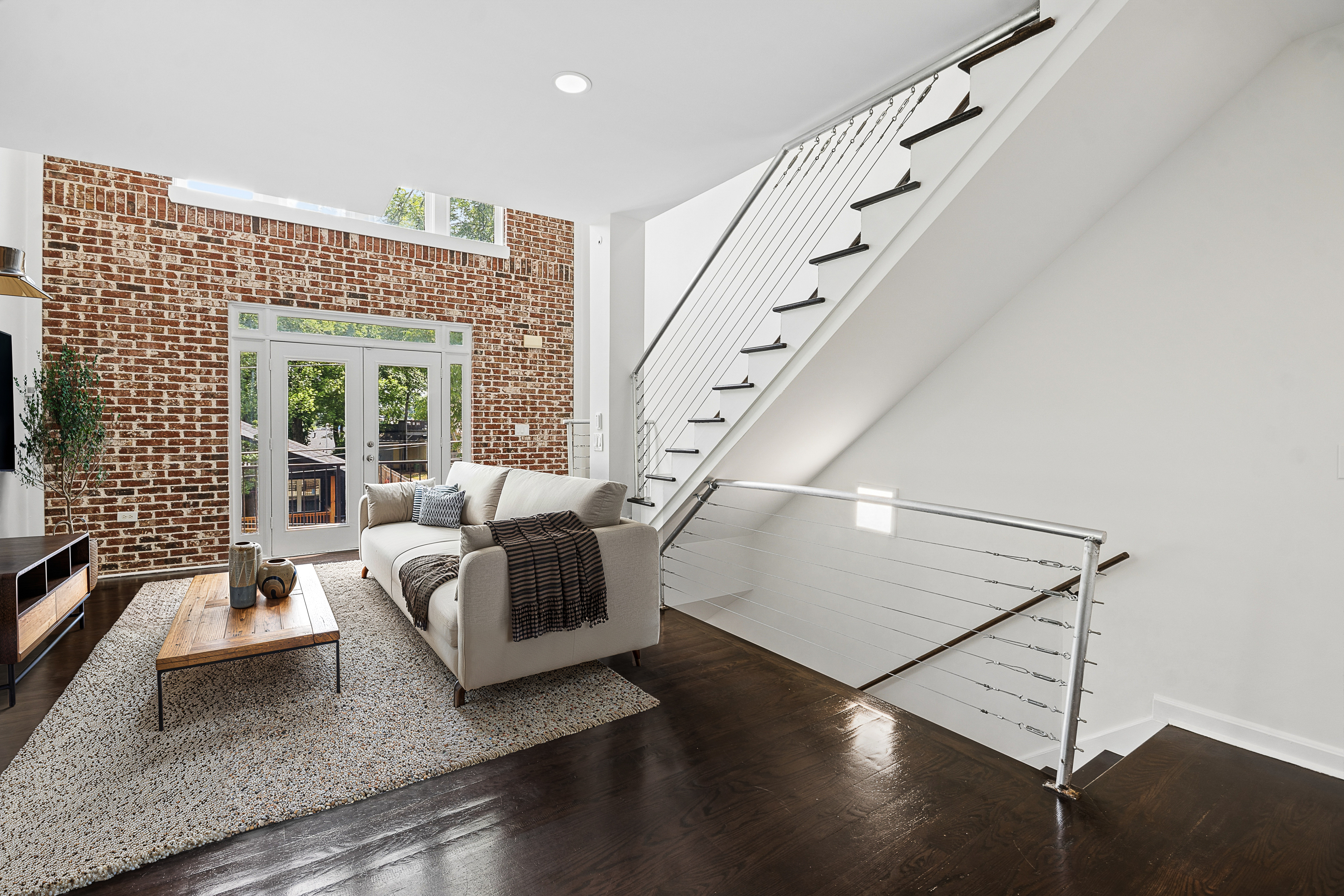  Updated, End-Unit Townhome in the Heart of Edgewood - 物件實景