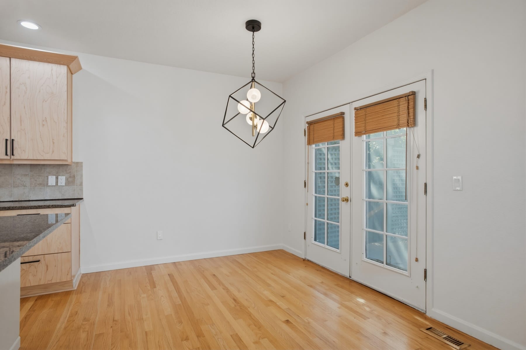  5904 BAY POINT DR Lake Oswego, OR 97035 - 物件實景