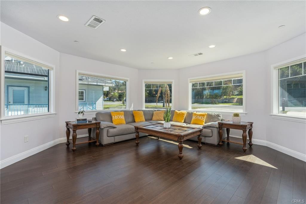 Redlands, California, 92373, United States, 4 Bedrooms Bedrooms, ,3 BathroomsBathrooms,Residential,For Sale,1824077