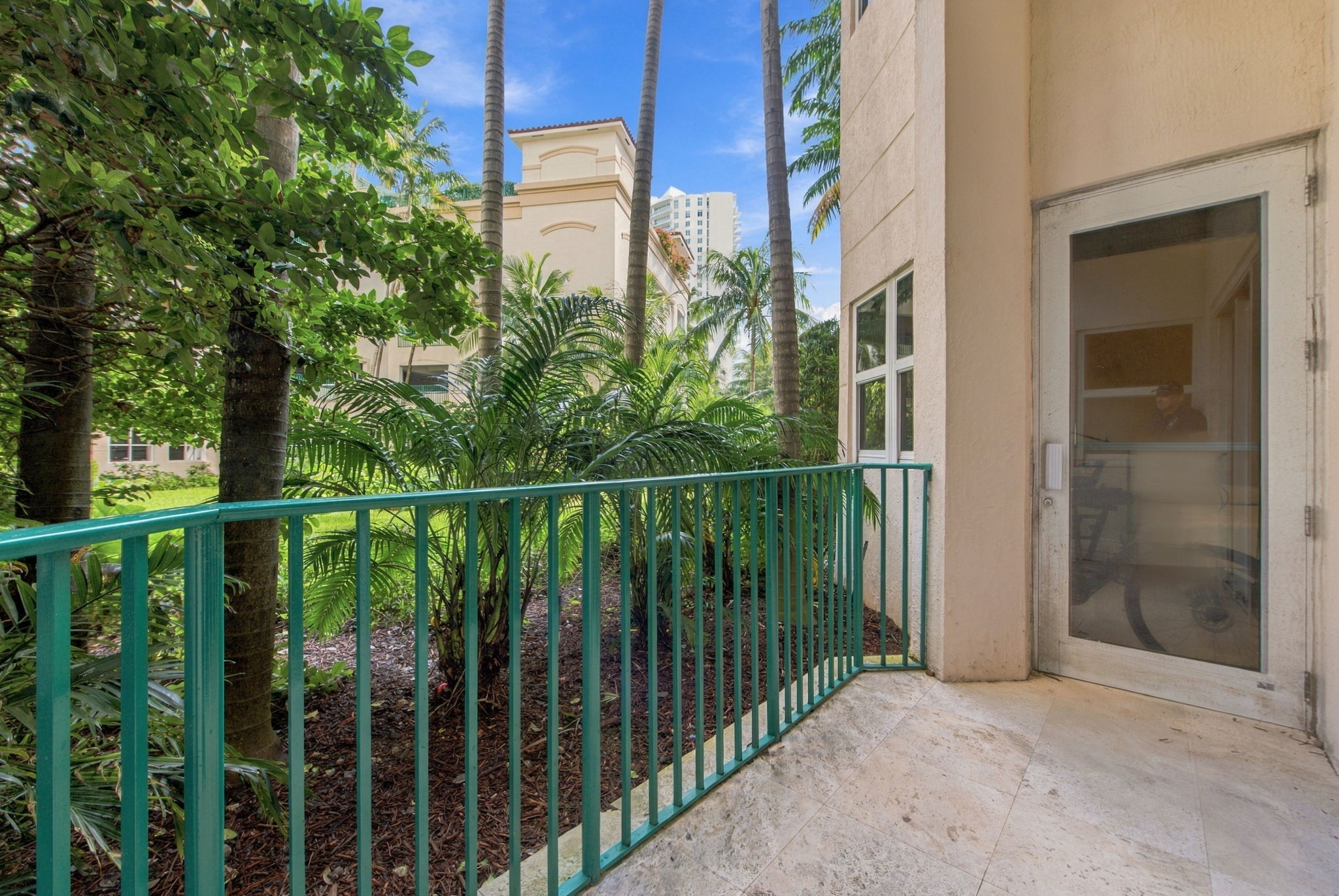  19900 E Country Club Dr, Aventura, FL, 33180 - 物件實景