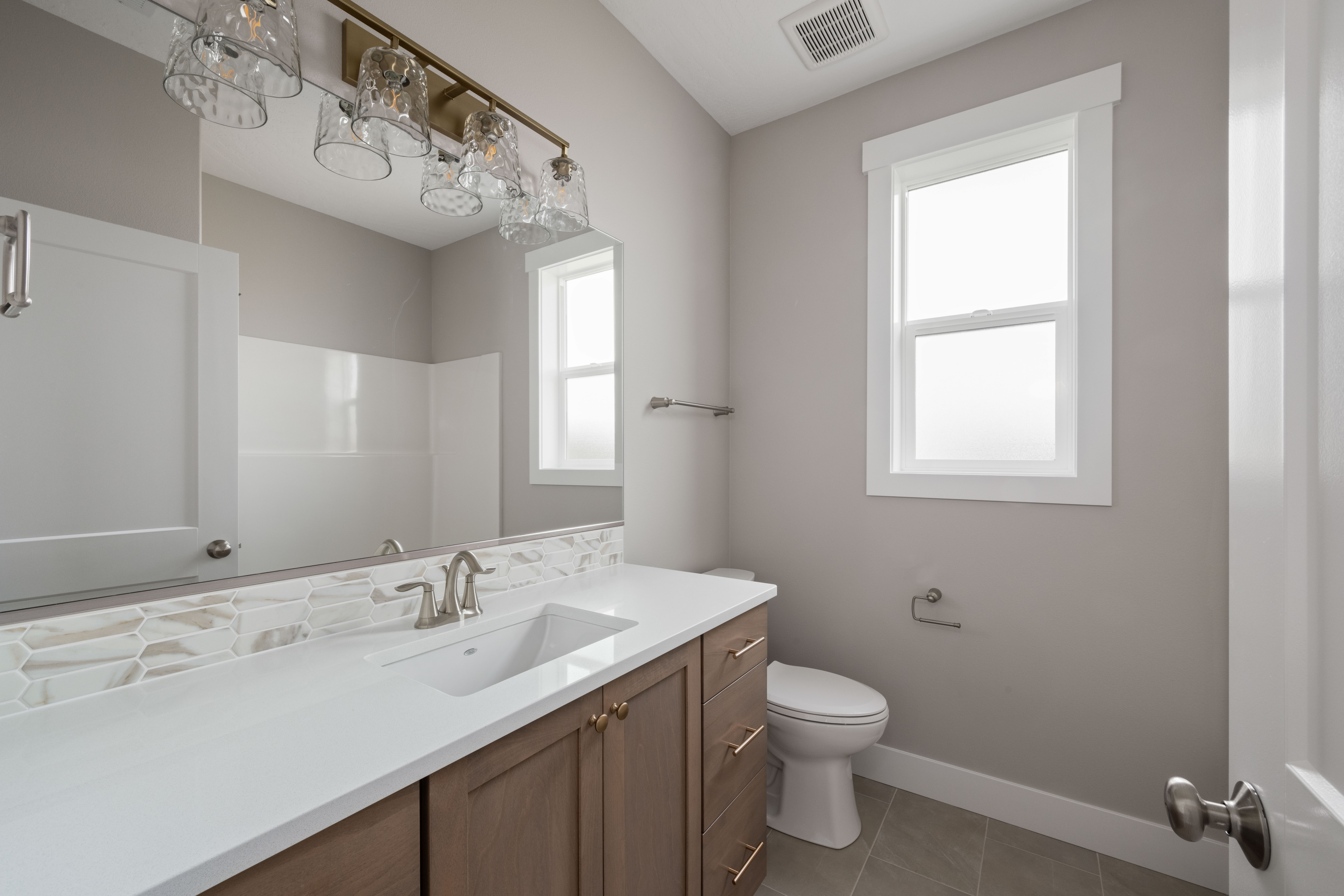  CORNER LOT - 物件實景