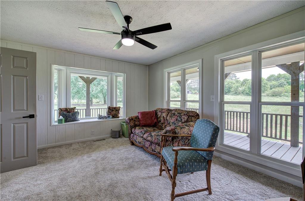 Adairsville, Georgia, 30103, United States, 3 Bedrooms Bedrooms, ,3 BathroomsBathrooms,Residential,For Sale,1848966