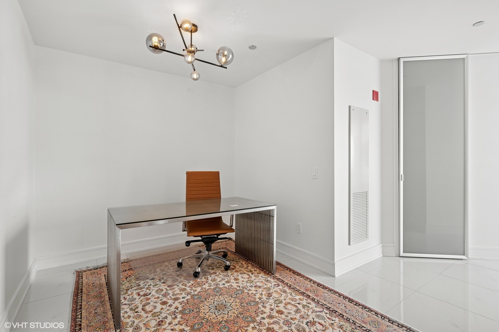 Chicago, Illinois, 60611, United States, 1 Bedroom Bedrooms, ,2 BathroomsBathrooms,Residential,For Sale,1849718