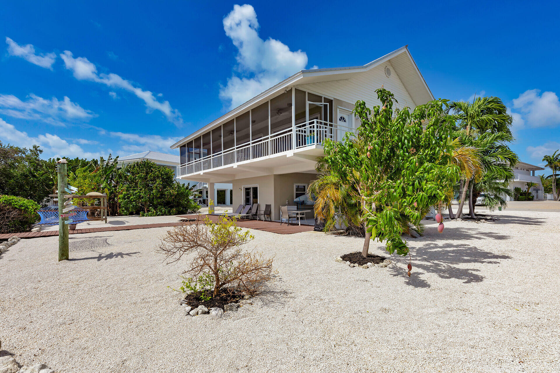 MARATHON, Florida, 33050, United States, 3 Bedrooms Bedrooms, ,2 BathroomsBathrooms,Residential,For Sale,2002078