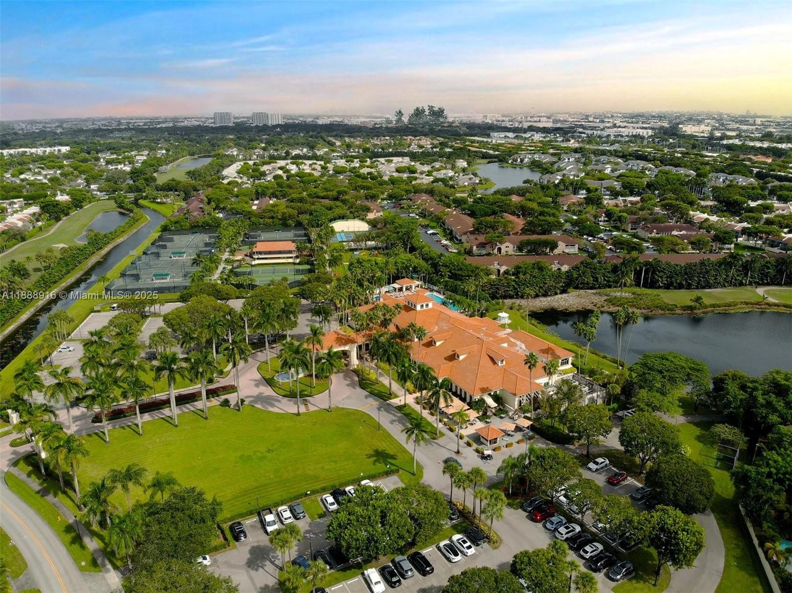 Doral, Florida, 33178, United States, 2 Bedrooms Bedrooms, ,2 BathroomsBathrooms,Residential,For Sale,1975384