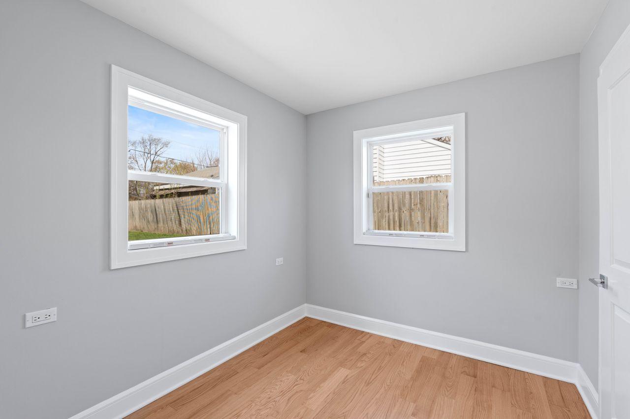 Des Plaines, Illinois, 60016, United States, 4 Bedrooms Bedrooms, ,2 BathroomsBathrooms,Residential,For Sale,1826836