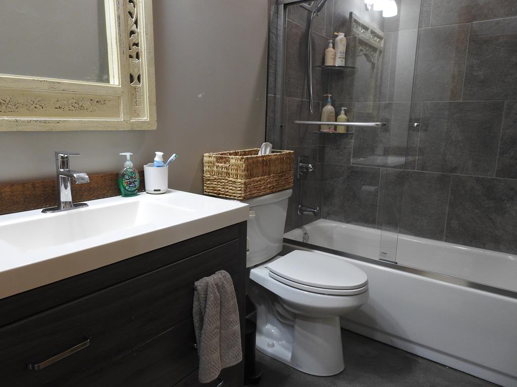 Morganton, Georgia, 30560, United States, 4 Bedrooms Bedrooms, ,4 BathroomsBathrooms,Residential,For Sale,1859082