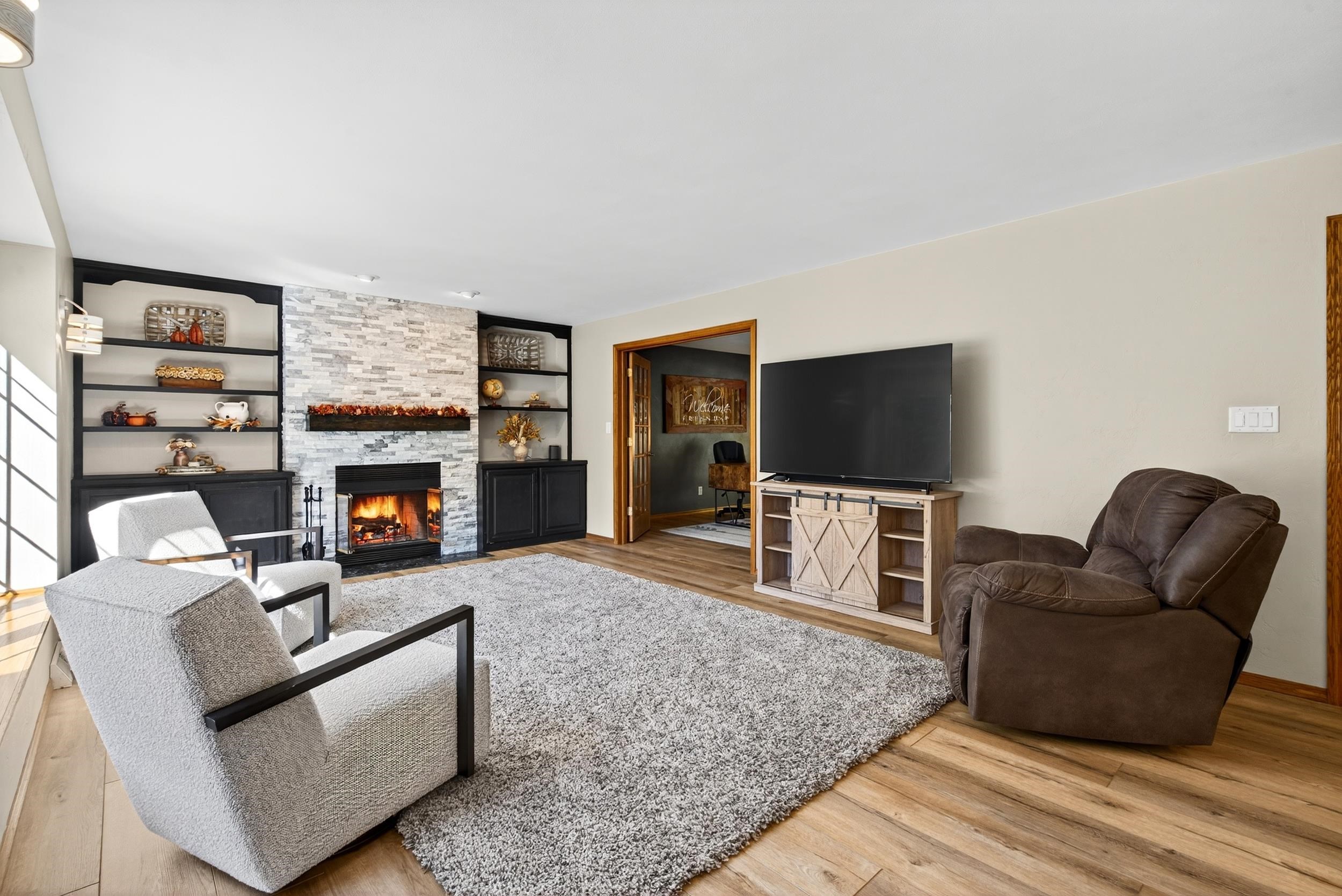 Appleton, Wisconsin, 54913, United States, 3 Bedrooms Bedrooms, ,3 BathroomsBathrooms,Residential,For Sale,1976936