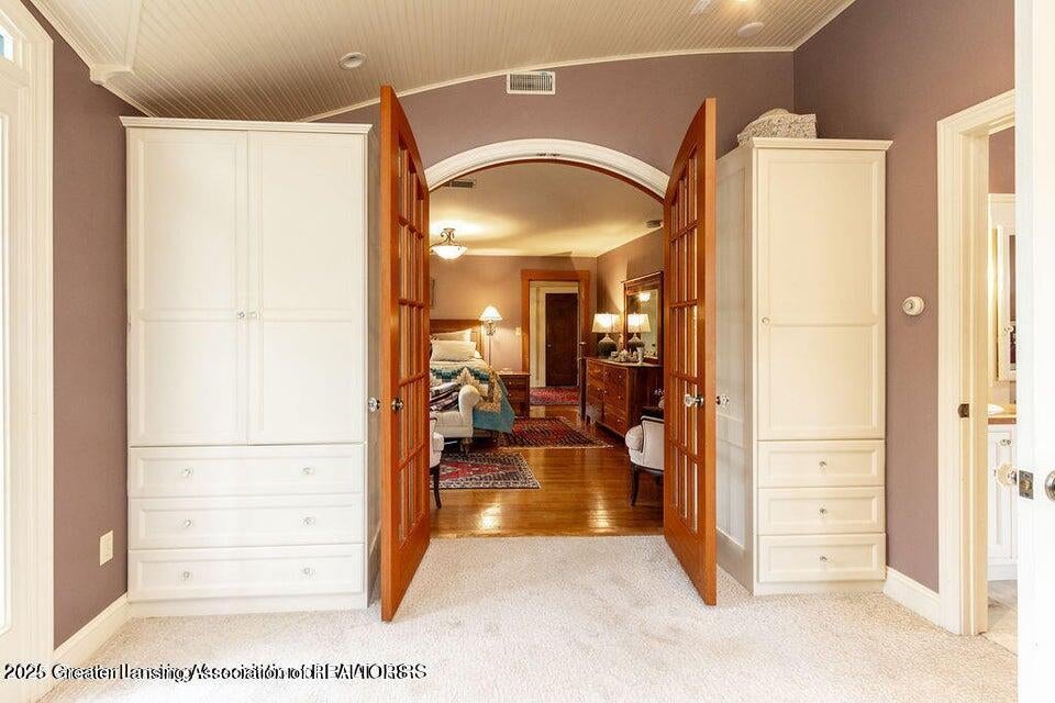 East Lansing, Michigan, 48823, United States, 6 Bedrooms Bedrooms, ,6 BathroomsBathrooms,Residential,For Sale,1992121