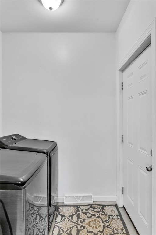 Green Twp, Pennsylvania, 15001, United States, 4 Bedrooms Bedrooms, ,4 BathroomsBathrooms,Residential,For Sale,1960549