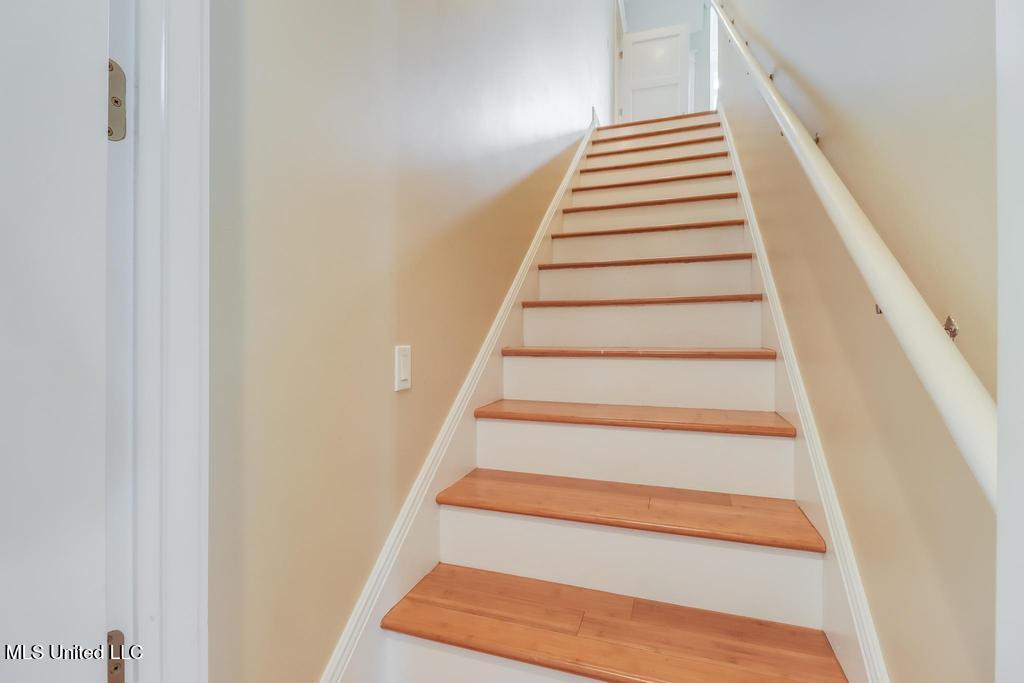 Gulfport, Mississippi, 39507, United States, 4 Bedrooms Bedrooms, ,3 BathroomsBathrooms,Residential,For Sale,1903526