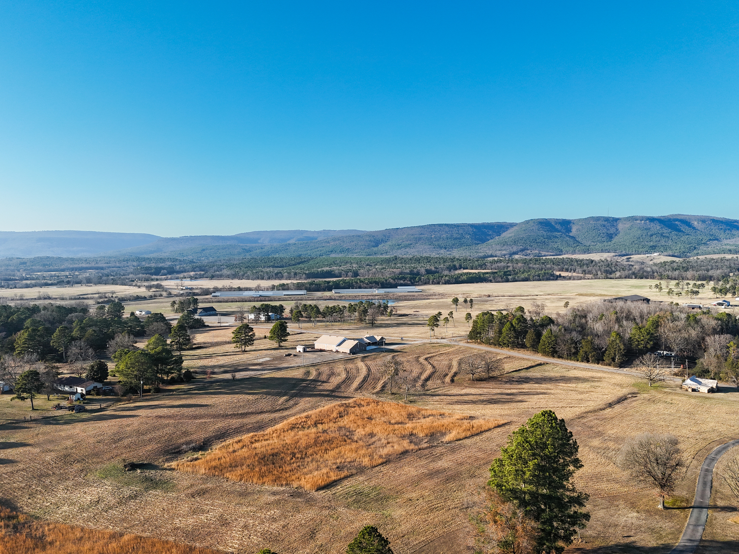 Clarksville, Arkansas, 72830, United States, 3 Bedrooms Bedrooms, ,3 BathroomsBathrooms,Residential,For Sale,2010722