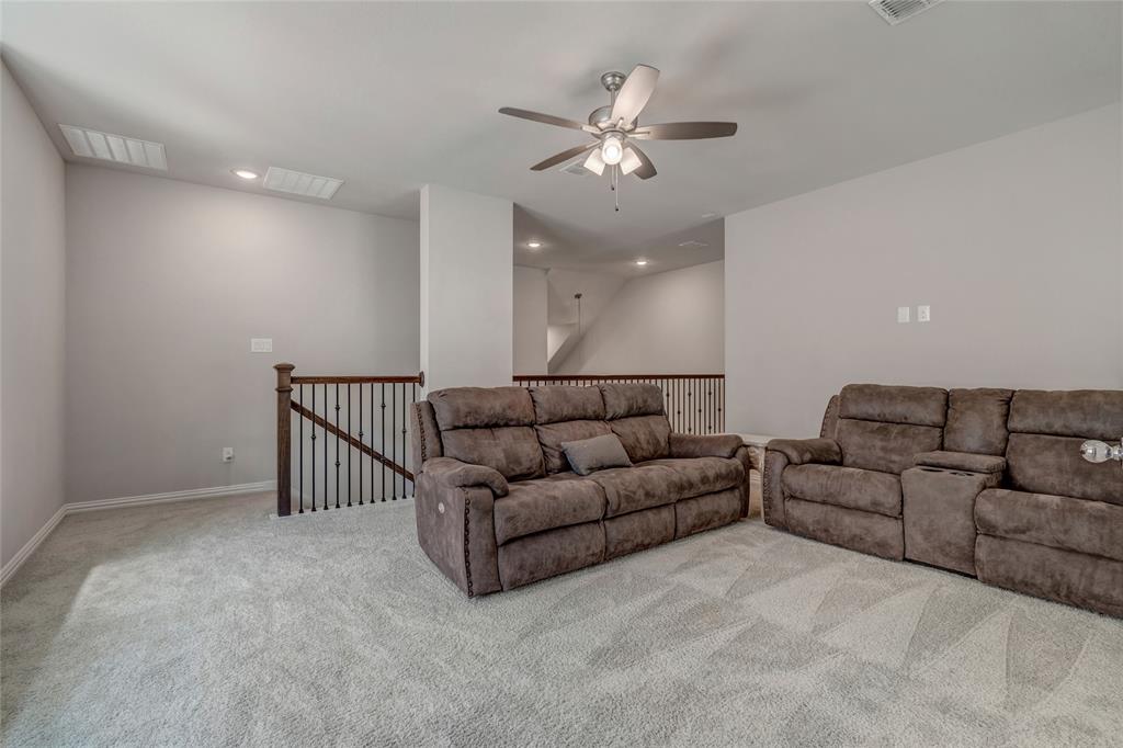 Mckinney, Texas, 75071, United States, 4 Bedrooms Bedrooms, ,3 BathroomsBathrooms,Residential,For Sale,1984248