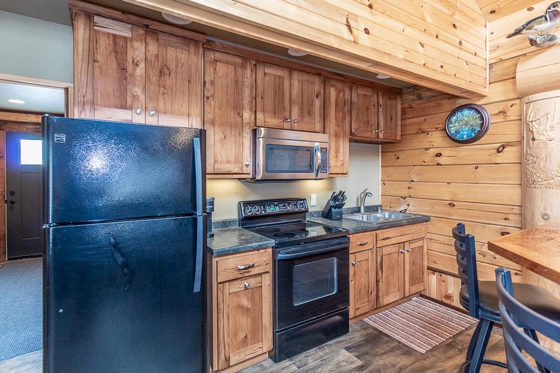 Weyauwega, Wisconsin, 54983, United States, 4 Bedrooms Bedrooms, ,1 BathroomBathrooms,Residential,For Sale,2031117