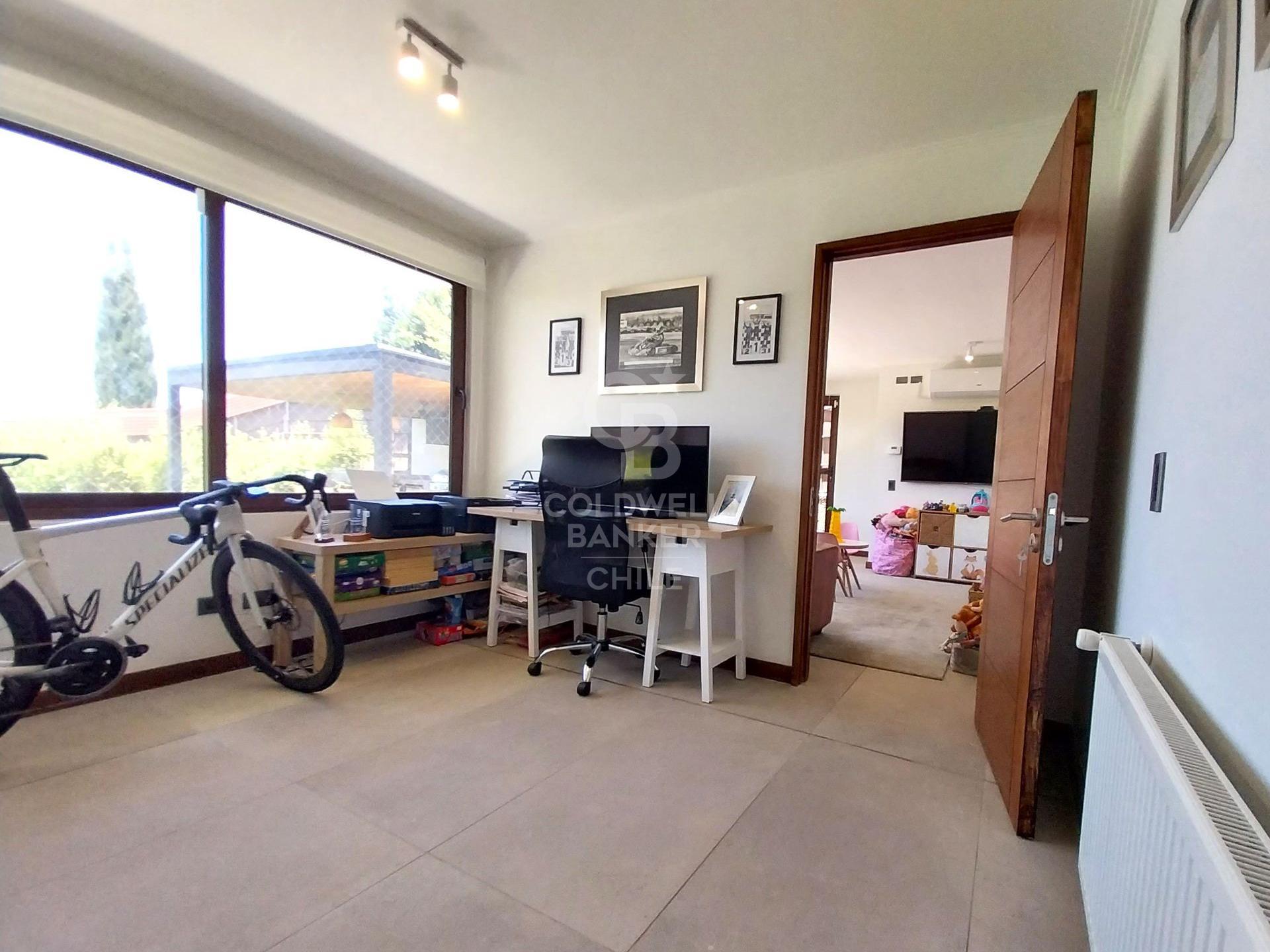 Lo Barnechea, Chile, 5 Bedrooms Bedrooms, ,5 BathroomsBathrooms,Residential,For Sale,1883706