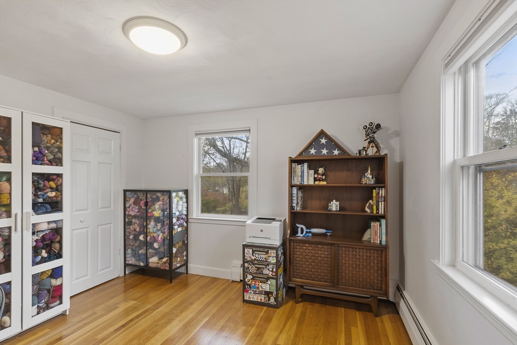 Hamilton, Massachusetts, 01982, United States, 4 Bedrooms Bedrooms, ,2 BathroomsBathrooms,Residential,For Sale,1989221