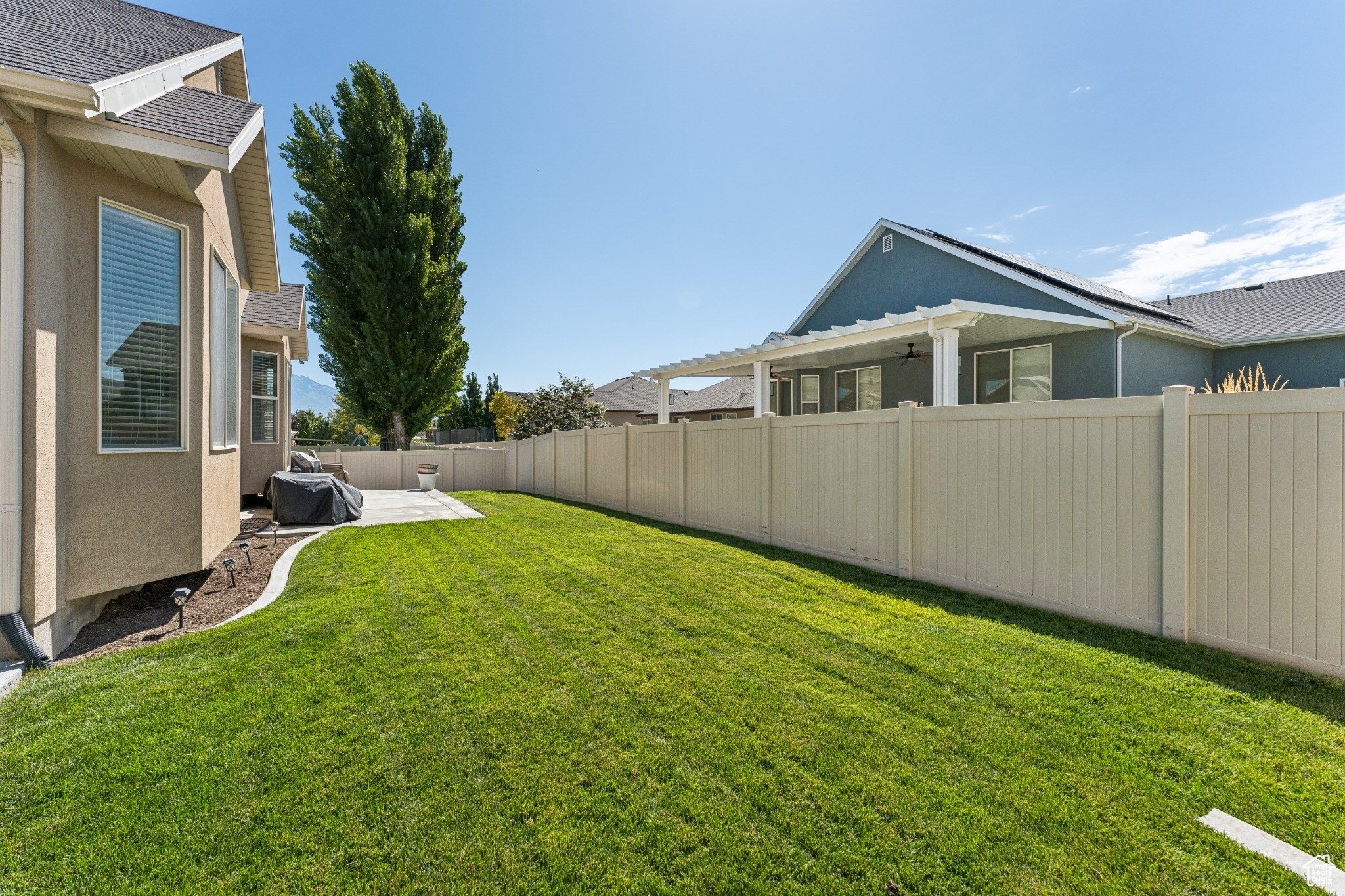 Riverton, Utah, 84096, United States, 4 Bedrooms Bedrooms, ,2 BathroomsBathrooms,Residential,For Sale,1932911