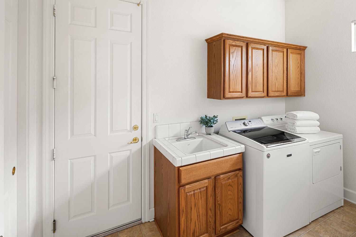 Lincoln, California, 95648, United States, 3 Bedrooms Bedrooms, ,3 BathroomsBathrooms,Residential,For Sale,2008563