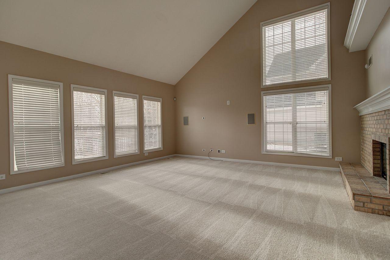 Plainfield, Illinois, 60585, United States, 4 Bedrooms Bedrooms, ,3 BathroomsBathrooms,Residential,For Sale,1729371