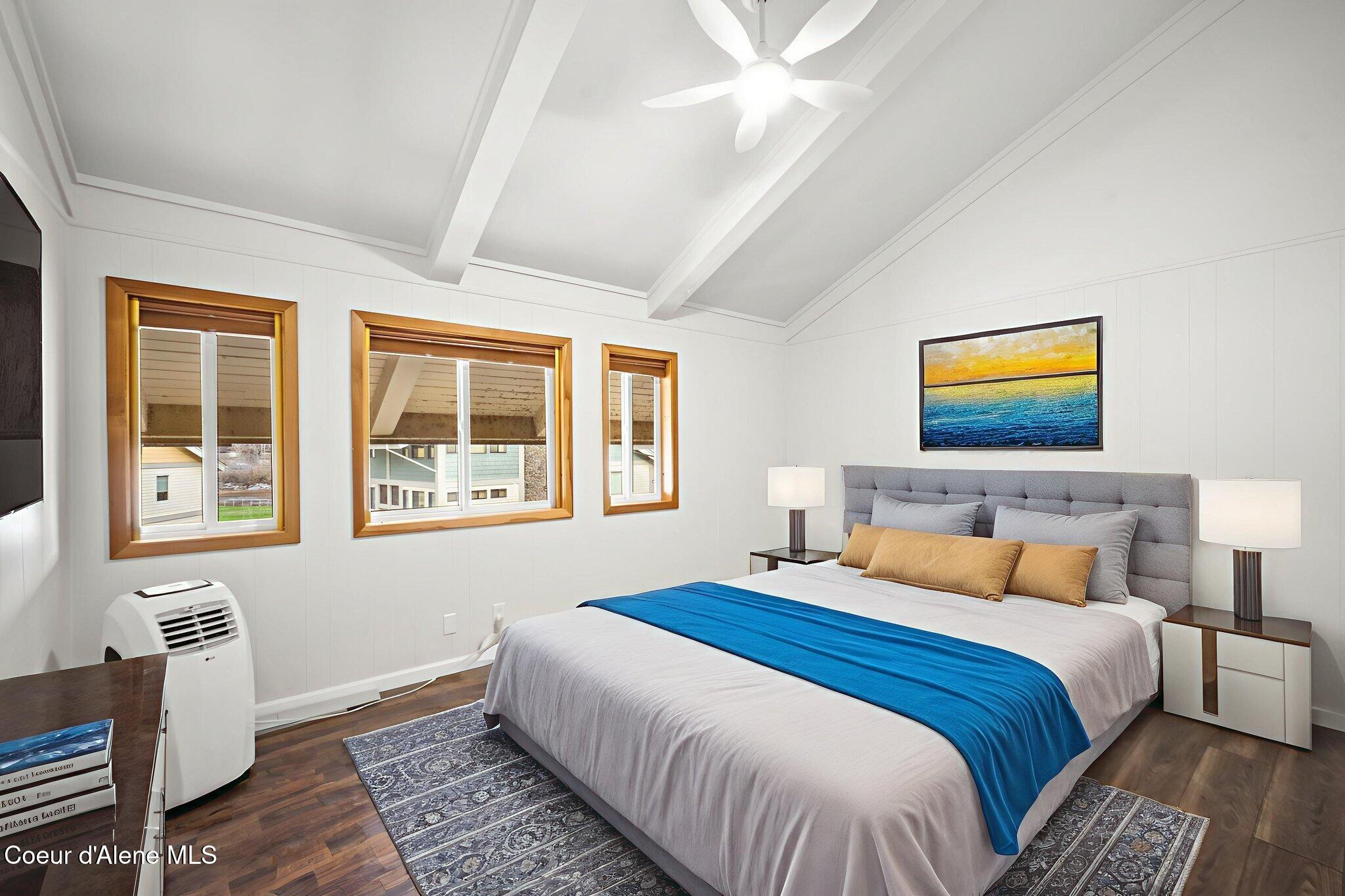 Sandpoint, Idaho, 83864, United States, 2 Bedrooms Bedrooms, ,Residential,For Sale,1999748