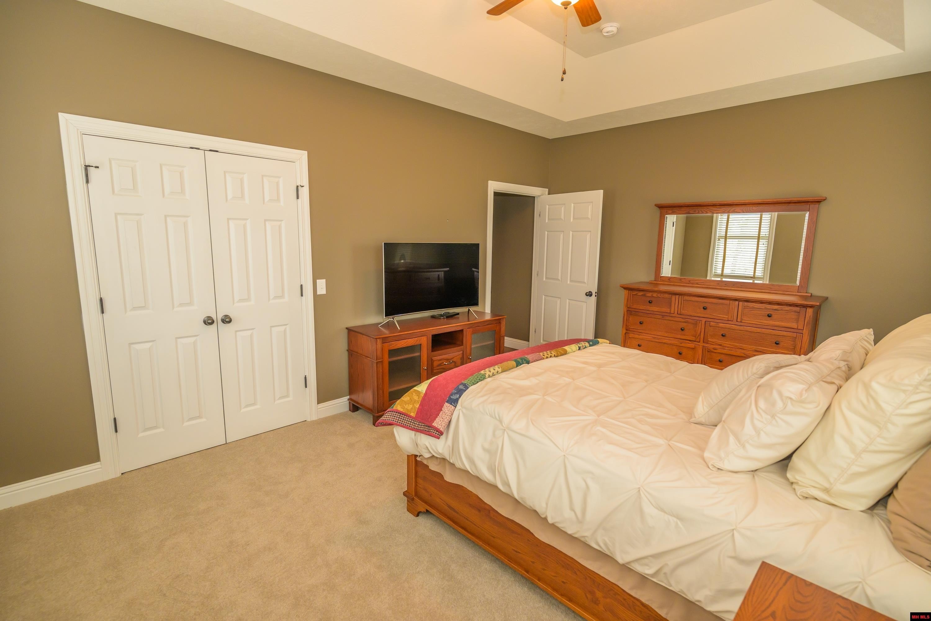 Mountain Home, Arkansas, 72653, United States, 3 Bedrooms Bedrooms, ,2 BathroomsBathrooms,Residential,For Sale,2033184