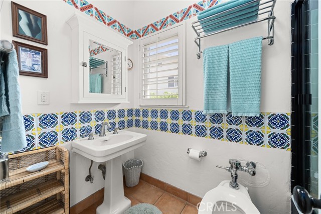 Los Angeles, California, 90064, United States, 6 Bedrooms Bedrooms, ,3 BathroomsBathrooms,Residential,For Sale,1977157