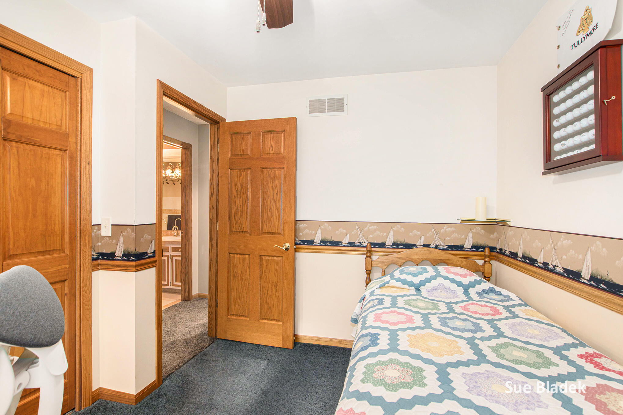 Holland, Michigan, 49424, United States, 3 Bedrooms Bedrooms, ,3 BathroomsBathrooms,Residential,For Sale,1989003