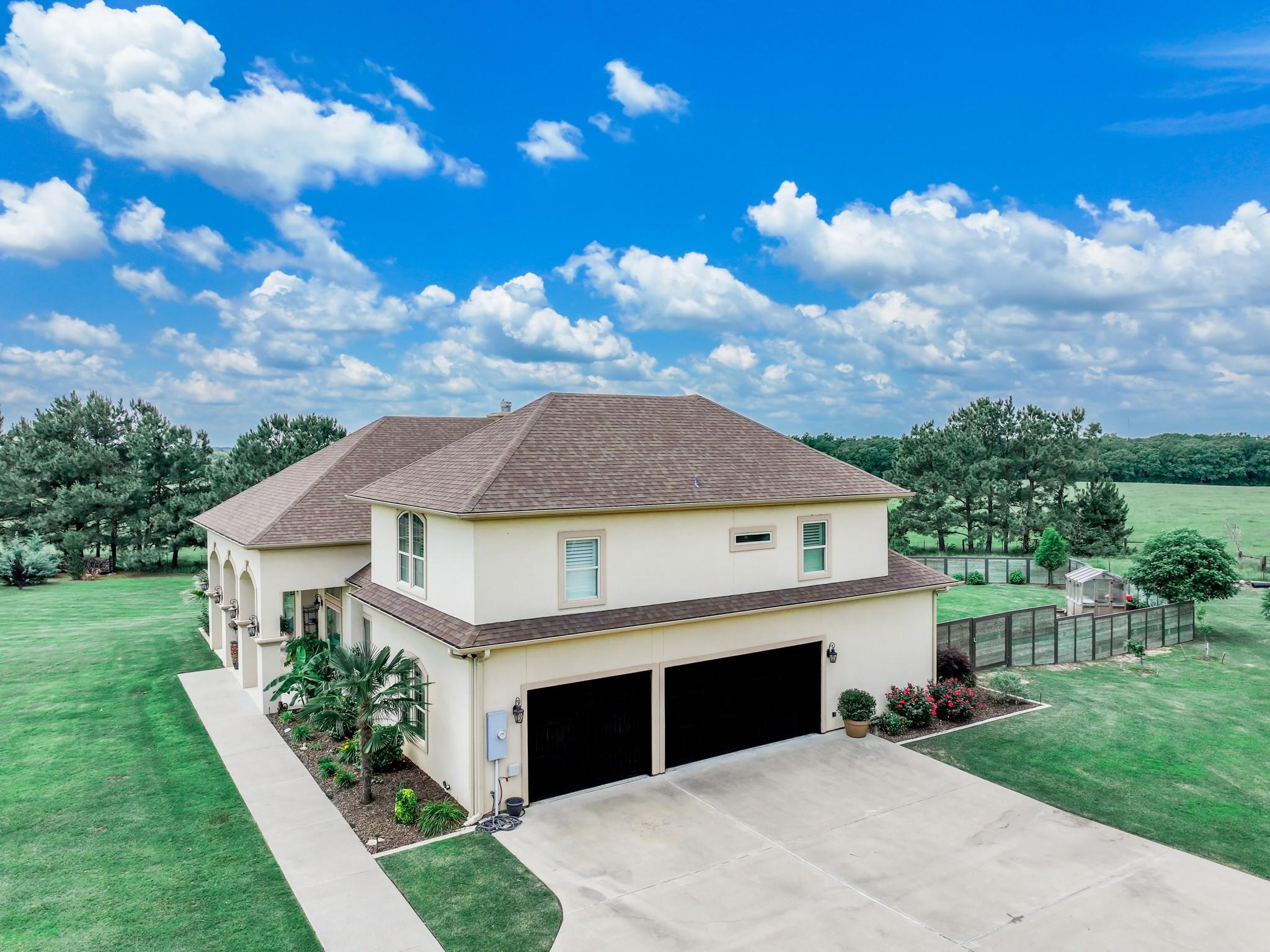 Sulphur Springs, Texas, 75482, United States, 5 Bedrooms Bedrooms, ,4 BathroomsBathrooms,Residential,For Sale,1803498