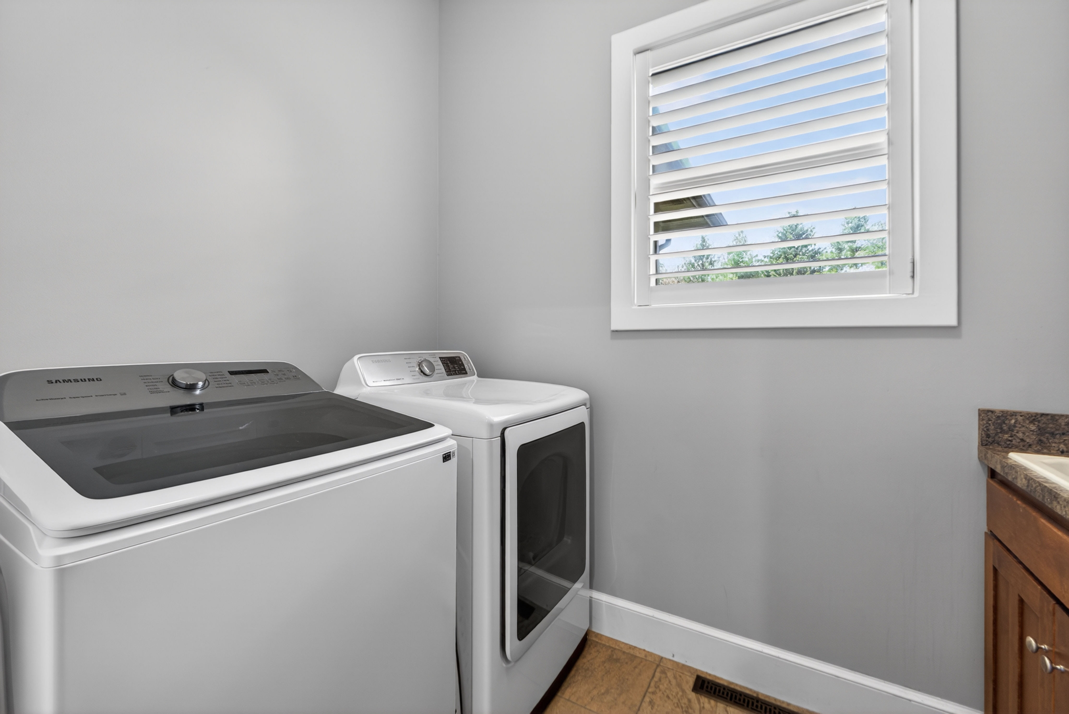  15933 Ballentine Street, Overland Park, KS 66221 - 物件實景