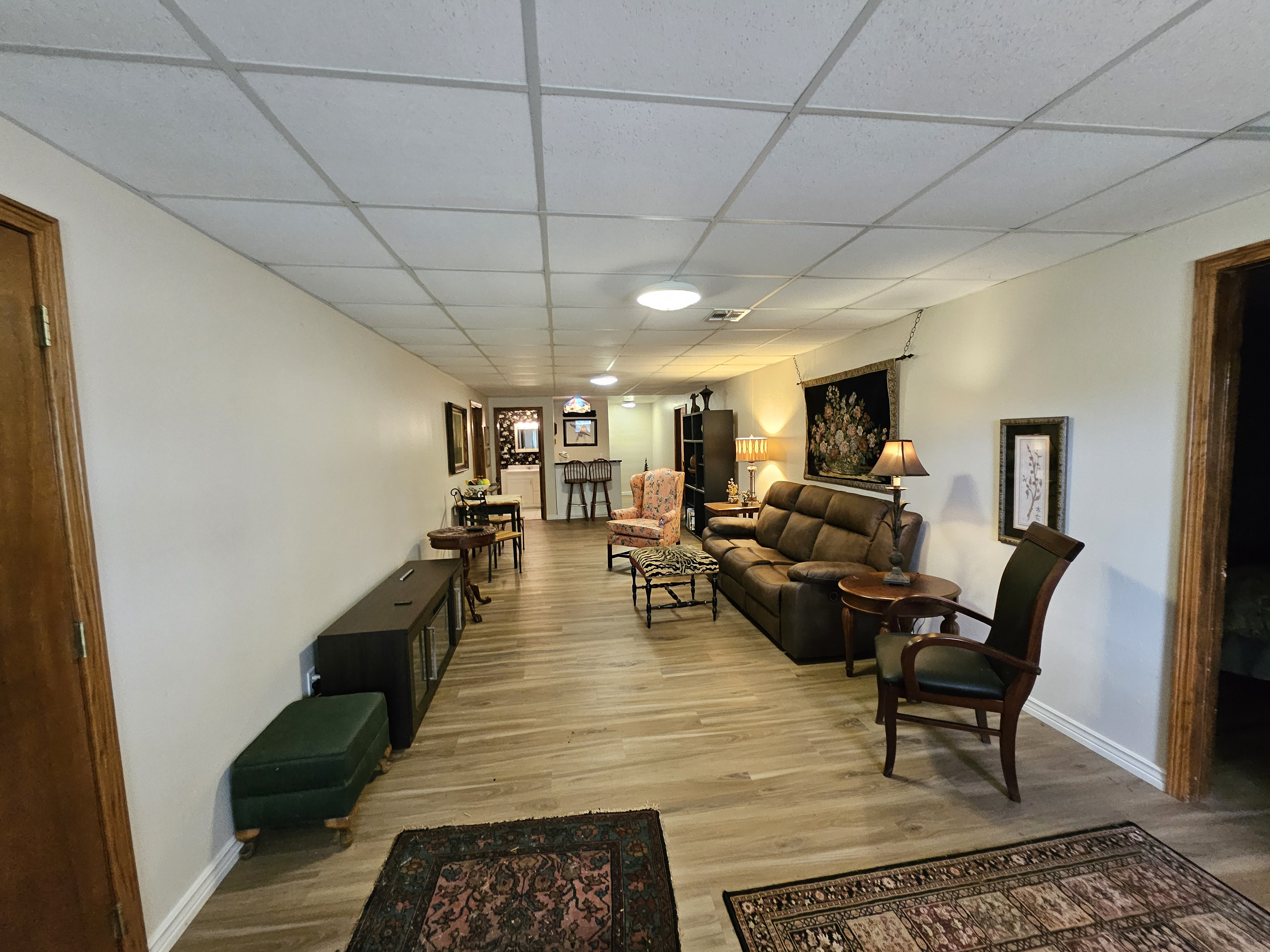 Pierce City, Missouri, 65723, United States, 5 Bedrooms Bedrooms, ,3 BathroomsBathrooms,Residential,For Sale,1975319