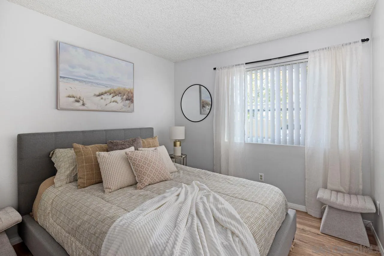 Poway, California, 92064, United States, 3 Bedrooms Bedrooms, ,2 BathroomsBathrooms,Residential,For Sale,1911410