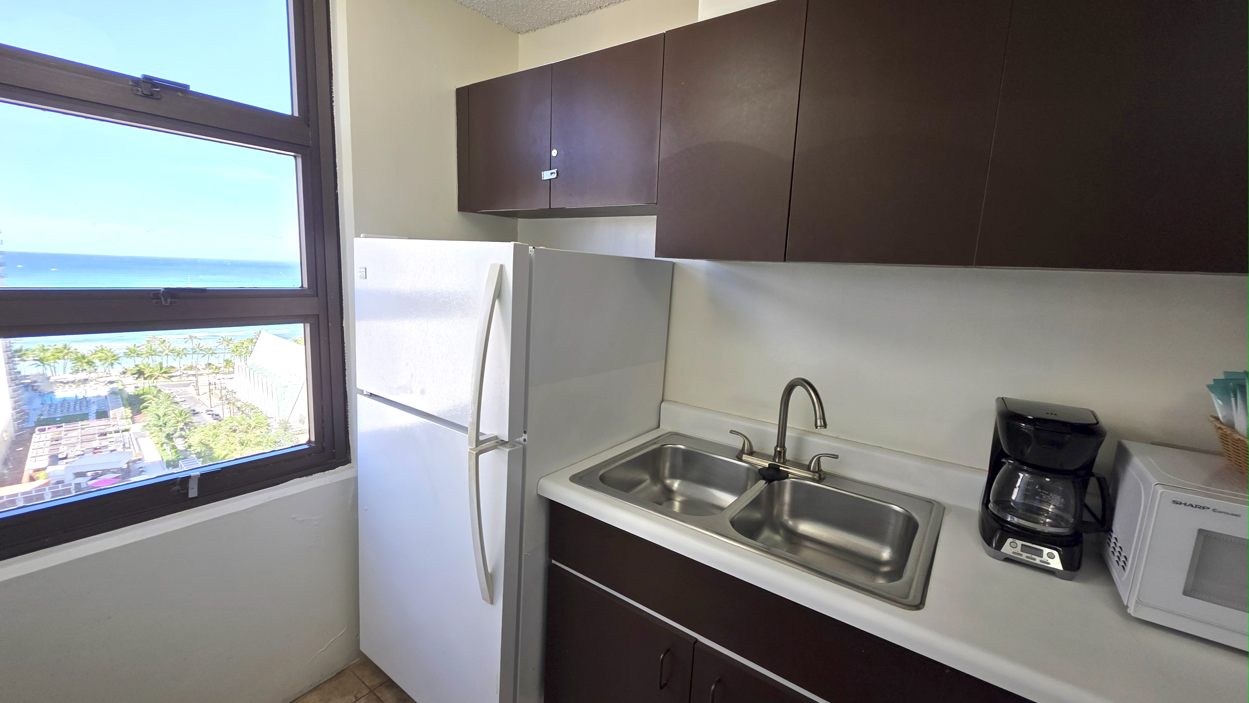 Honolulu, Hawaii, 96815, United States, 1 Bedroom Bedrooms, ,1 BathroomBathrooms,Residential,For Sale,1980791