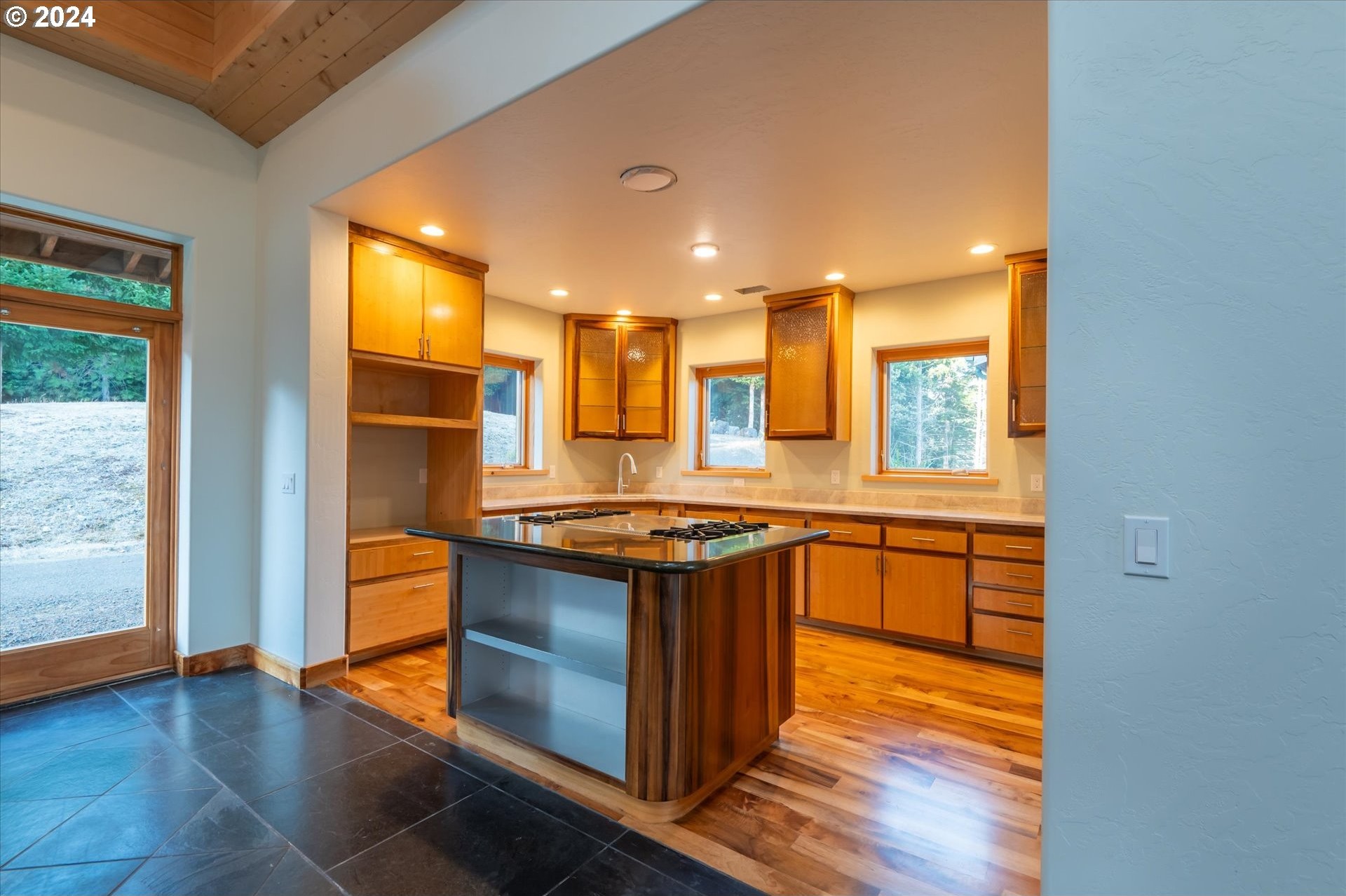 32940 MILLER RANCH RD, Gold Beach, Oregon, 97444, United States, ,Residential,For Sale,32940 MILLER RANCH RD,1524223