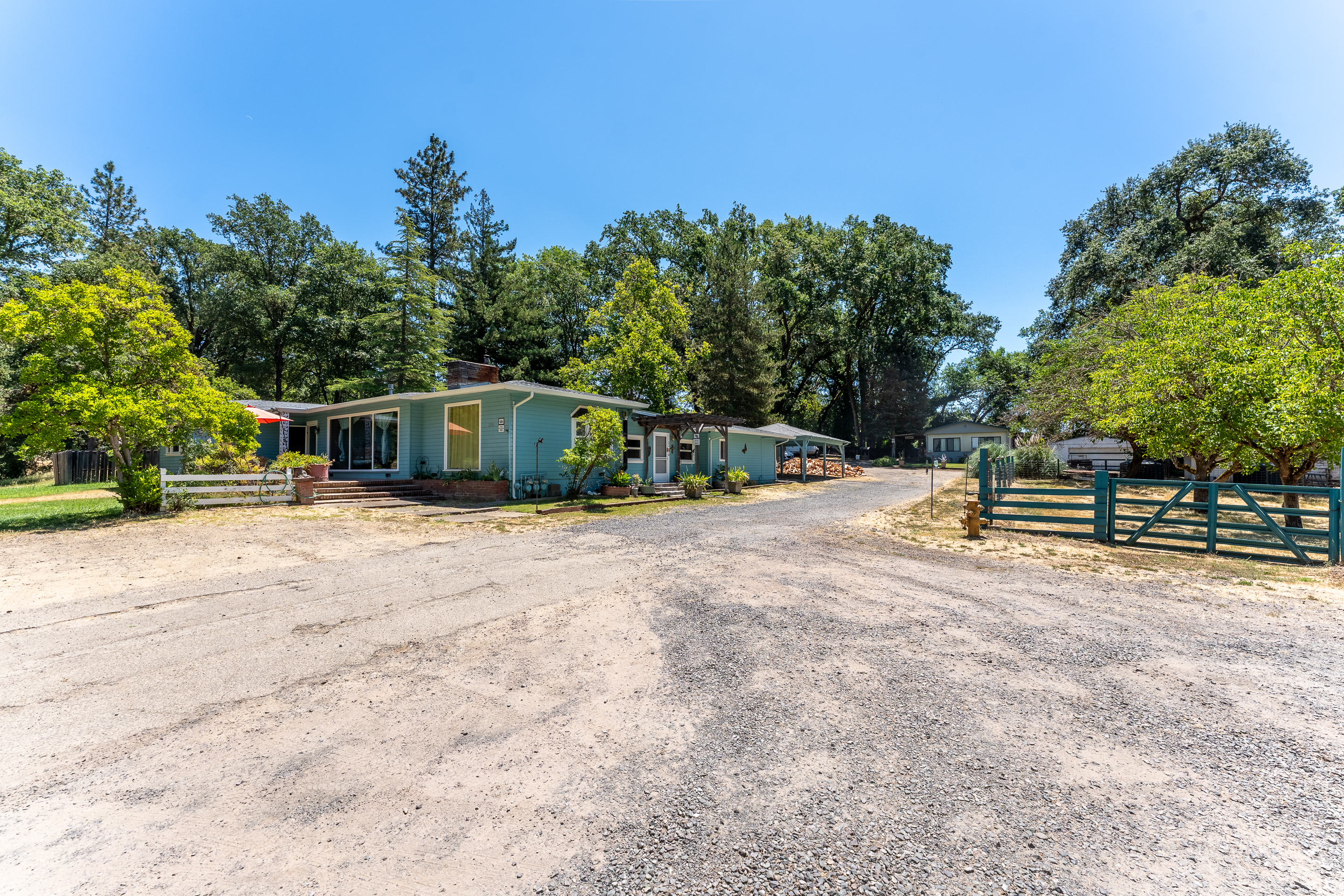 Willits, California, 95490, United States, 3 Bedrooms Bedrooms, ,2 BathroomsBathrooms,Residential,For Sale,1883434