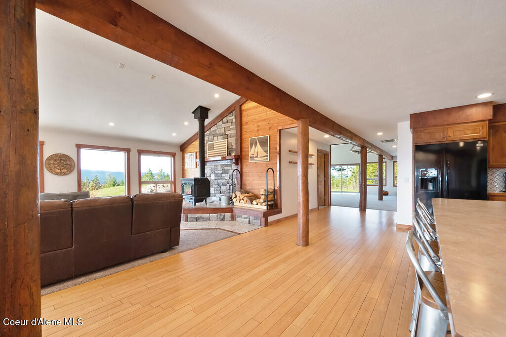 Priest River, Idaho, 83856, United States, 5 Bedrooms Bedrooms, ,4 BathroomsBathrooms,Residential,For Sale,1770577