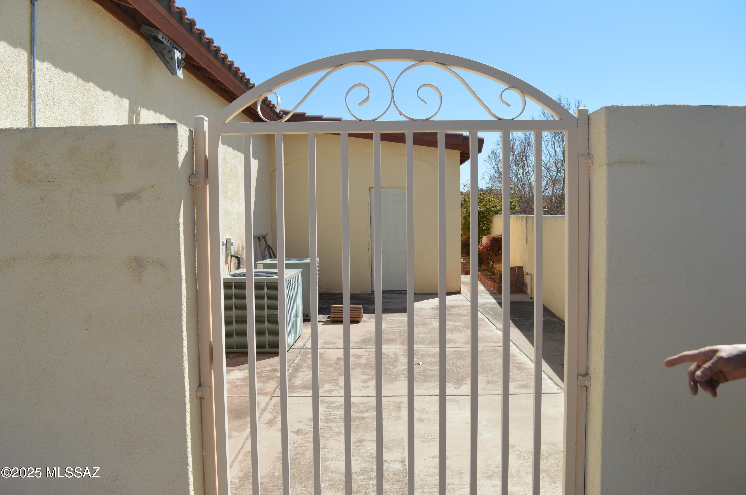 Nogales, Arizona, 85621, United States, 4 Bedrooms Bedrooms, ,4 BathroomsBathrooms,Residential,For Sale,1865061