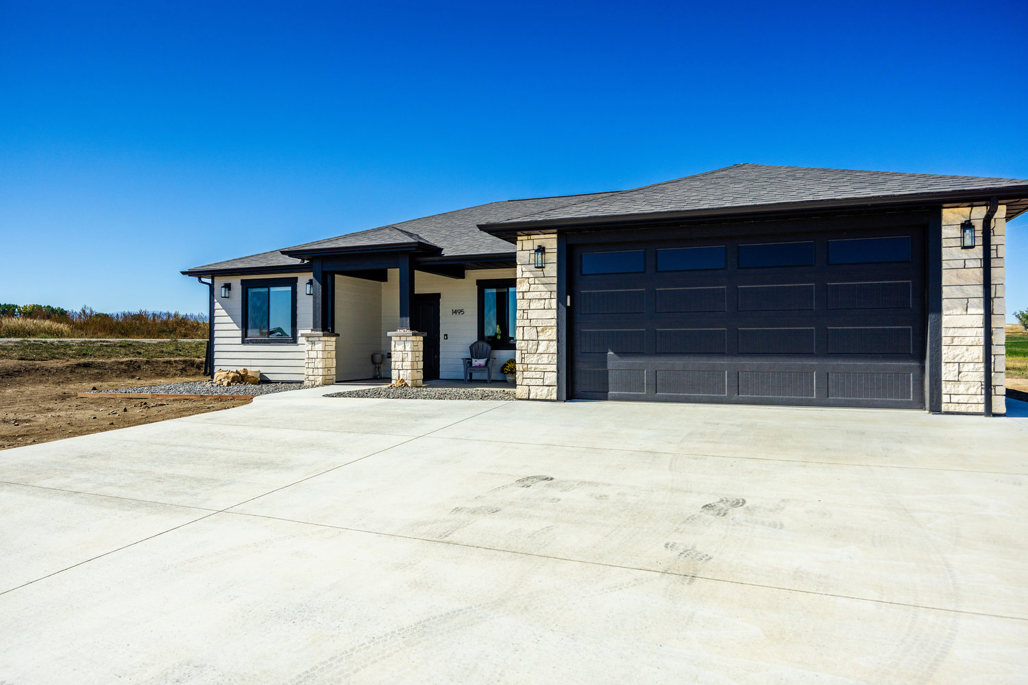 Sheridan, Wyoming, 82801, United States, 3 Bedrooms Bedrooms, ,2 BathroomsBathrooms,Residential,For Sale,1983795