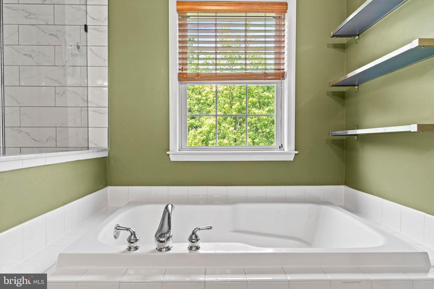 Conshohocken, Pennsylvania, 19428, United States, 3 Bedrooms Bedrooms, ,3 BathroomsBathrooms,Residential,For Sale,1850203