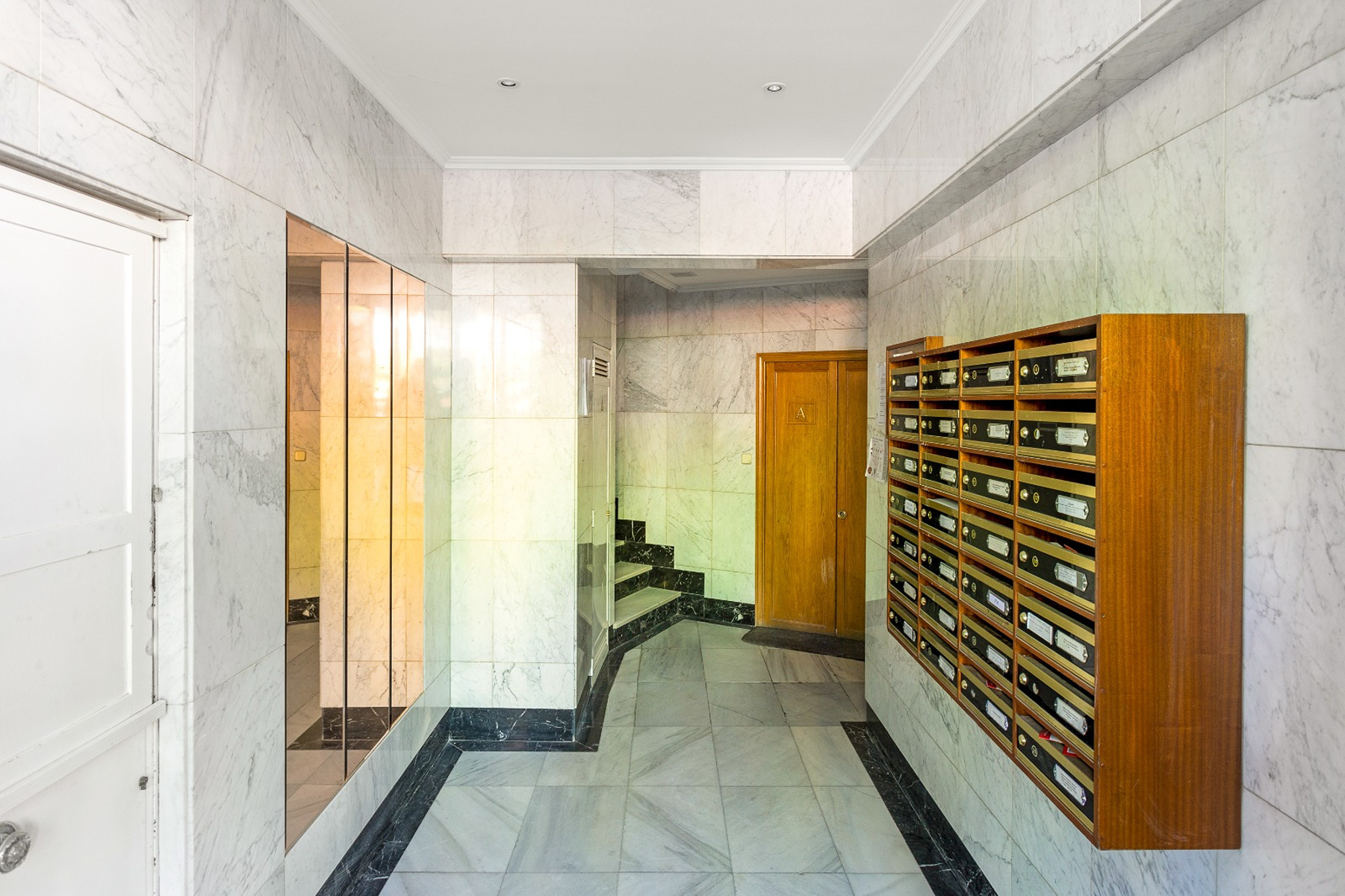  Residential property for sale in Chamberí, Madrid - 物件實景