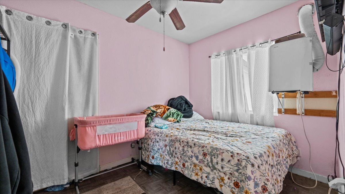Compton, California, 90220, United States, 3 Bedrooms Bedrooms, ,2 BathroomsBathrooms,Residential,For Sale,1943002