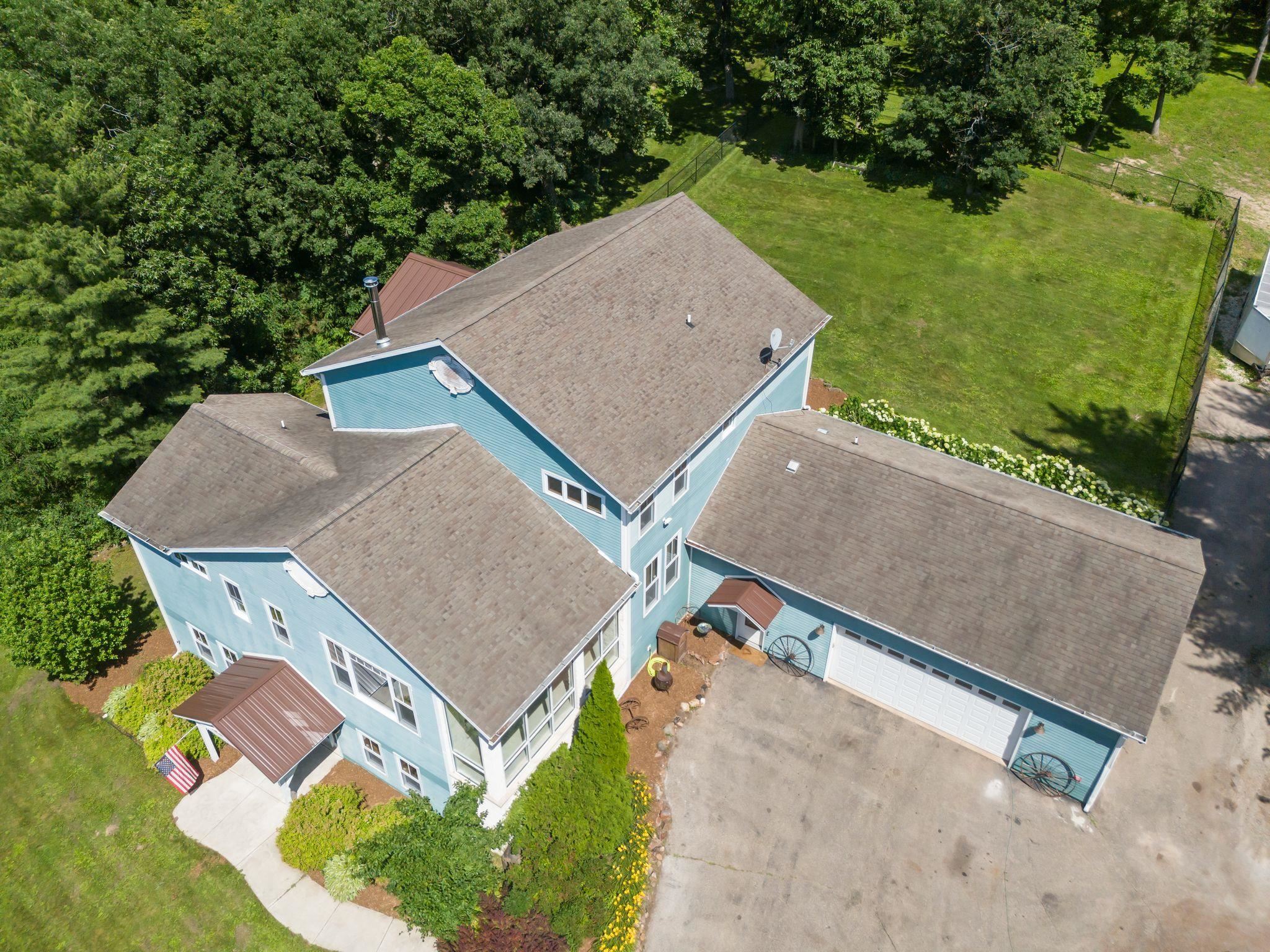 Berlin, Wisconsin, 54923, United States, 5 Bedrooms Bedrooms, ,4 BathroomsBathrooms,Residential,For Sale,1974961